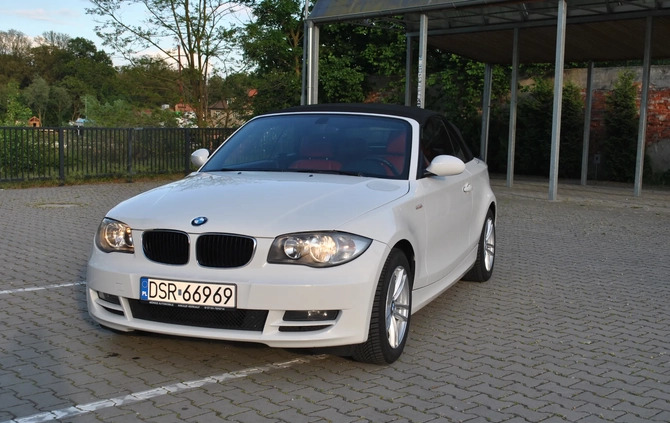 BMW Seria 1 cena 27000 przebieg: 243725, rok produkcji 2008 z Strzelin małe 301